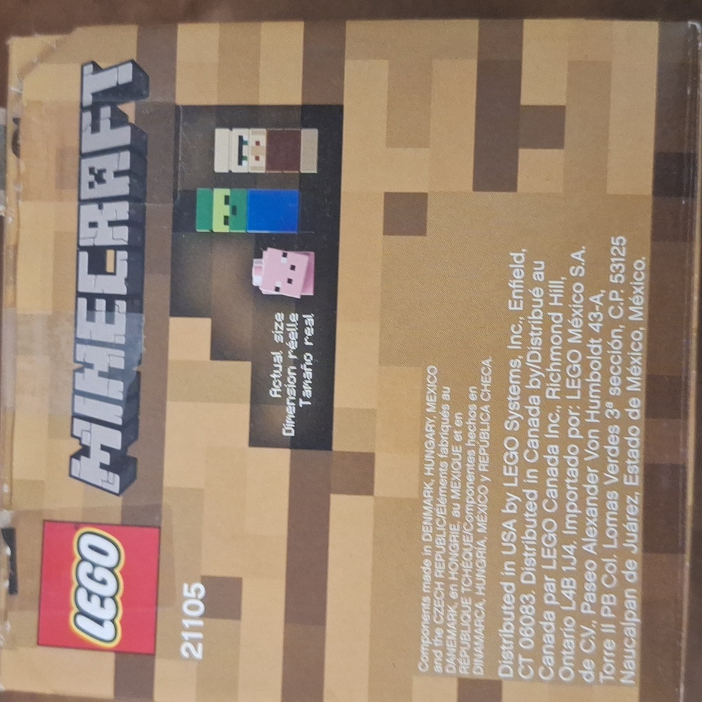 LEGO Minecraft Set - Picture 5 of 5
